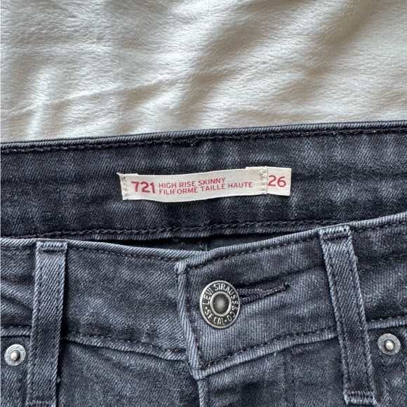 Levi’s 721 High Rise Skinny Jeans - Picture 6 of 8